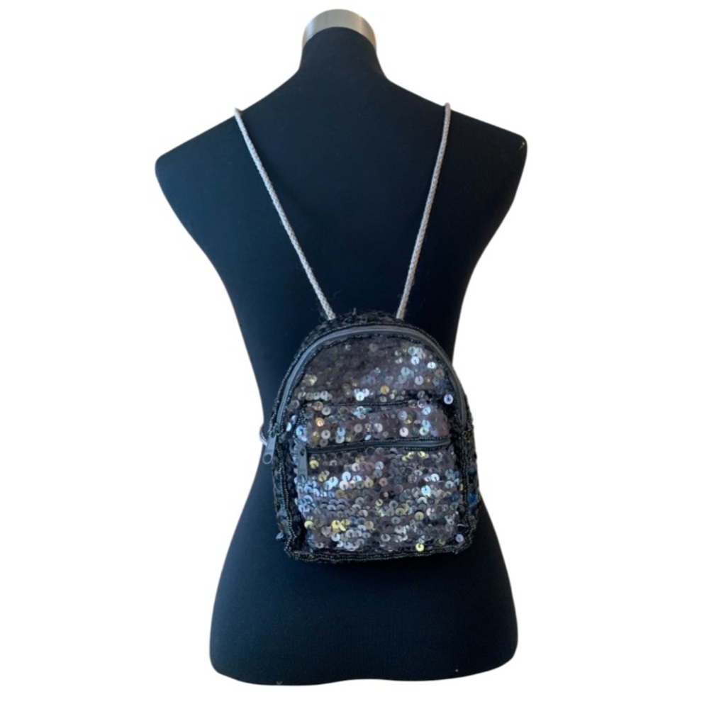 Rare Women’s Vintage 90s Silver Purple Sequinned Mini BackPack Pockets Zipper